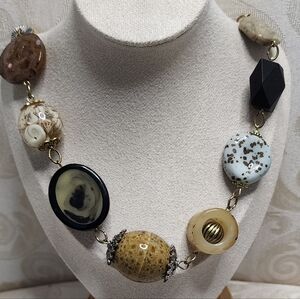 VINTAGE 80S STATEMENT NECKLACE WITH GLASS BEADS AND NATURAL STONES